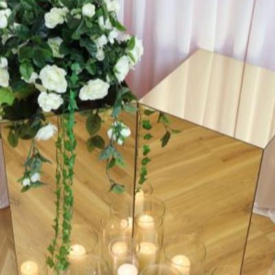 Gold Mirror Acrylic Plinths Set of 2 thumbnail 2