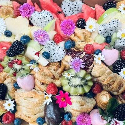 Pastry Box Grazer - Medium thumbnail 3