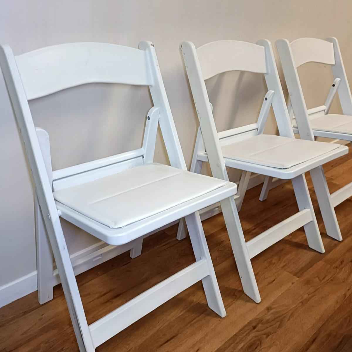 Americana Padded Chair  -  White