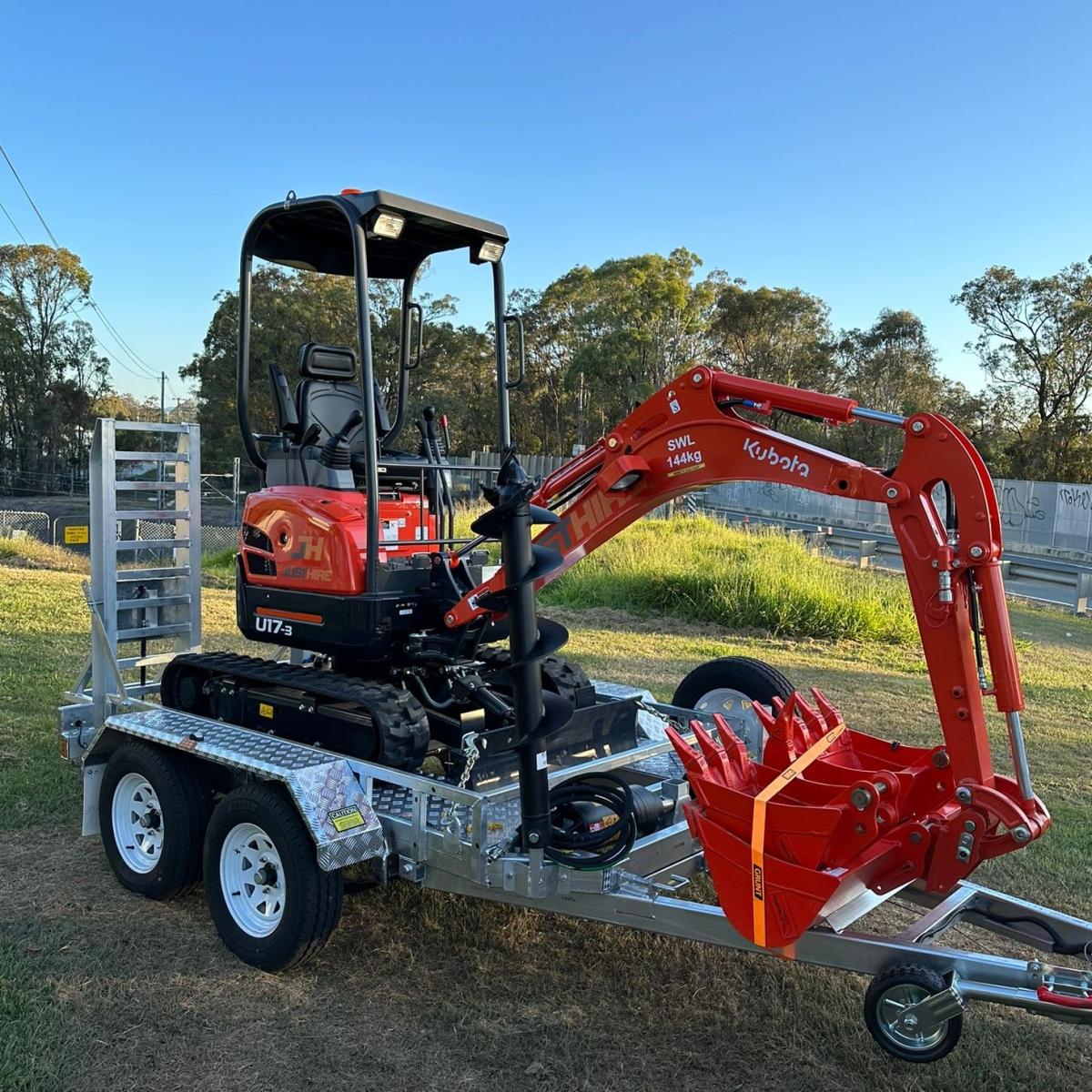 KUBOTA U17 1.7t EXCAVATOR HIRE
