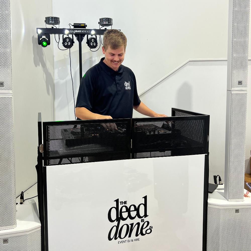 DJ 4 Hr Wedding Package