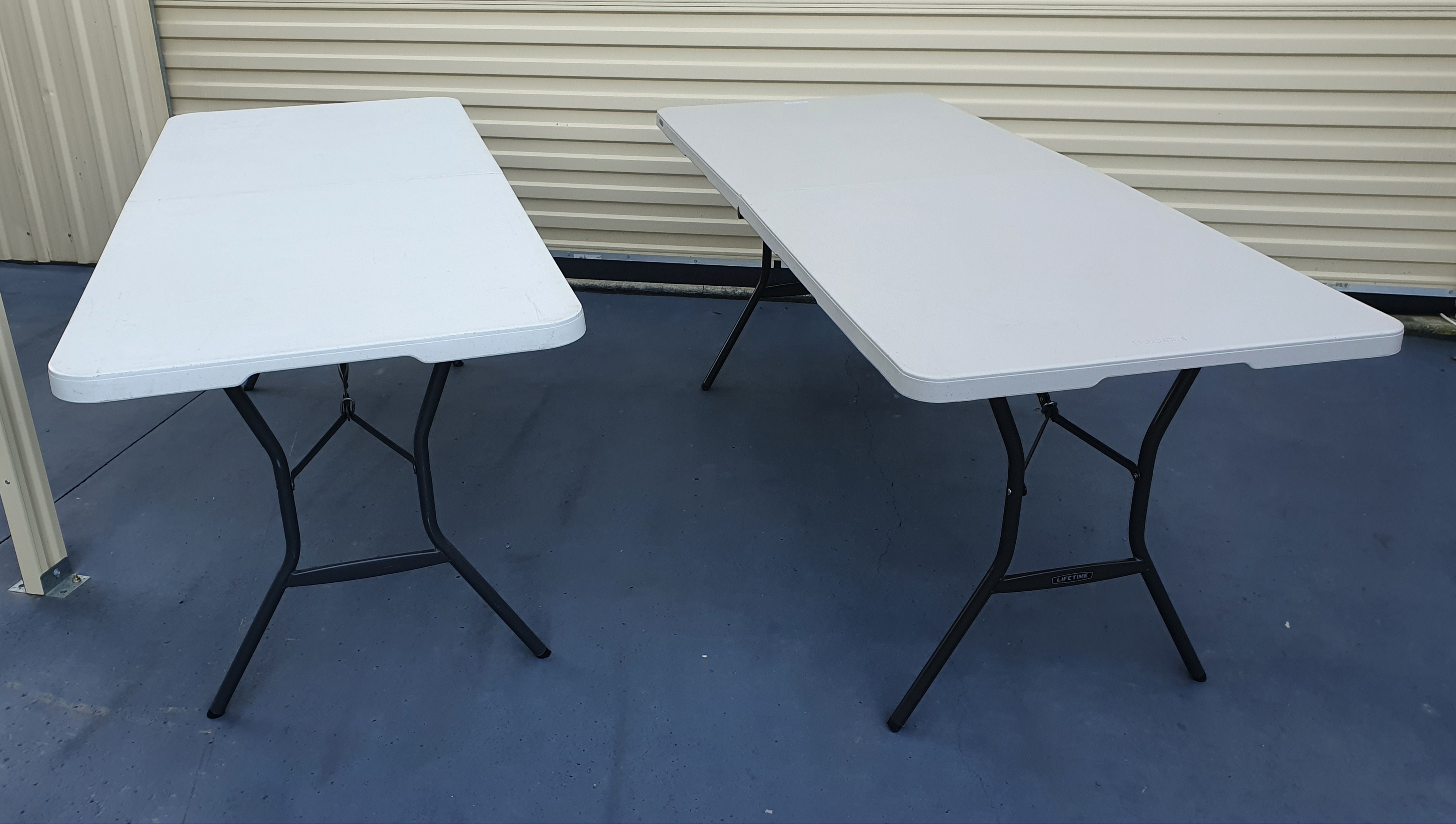 1.8m Bifold Table