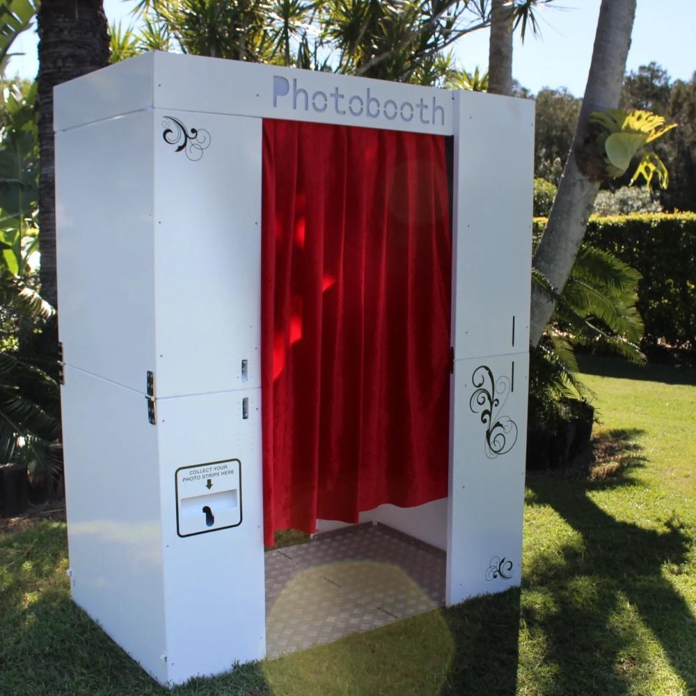 White Classic Booth