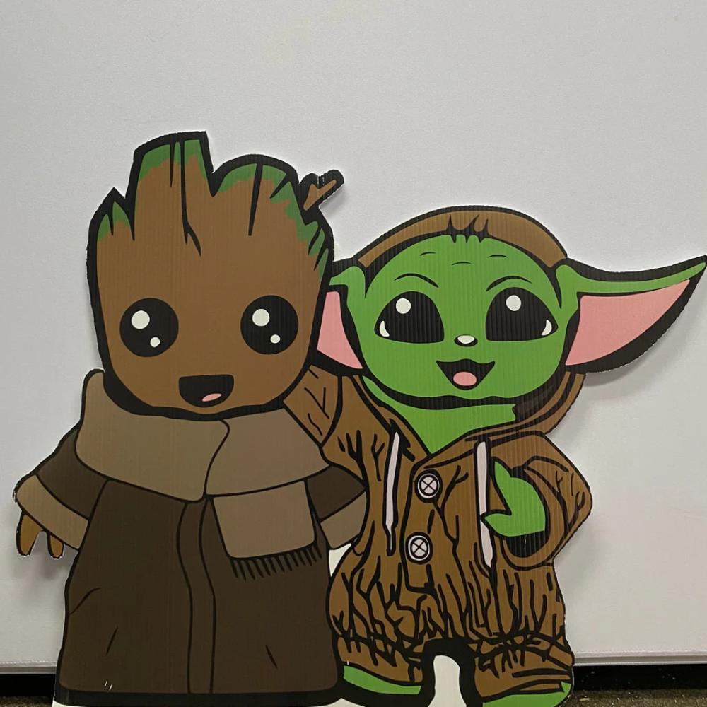 Baby Groot and Yoda Standee package