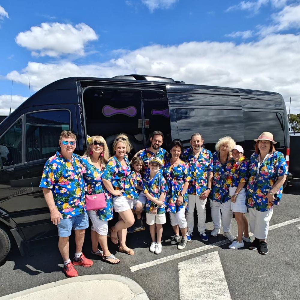 13 Seat Party Limo Mercedes