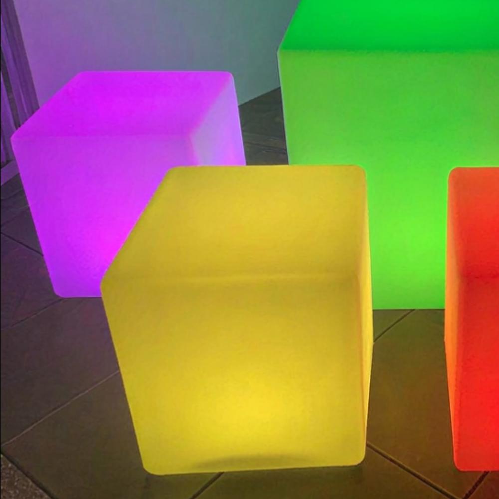 LED Closed Cube - Small
