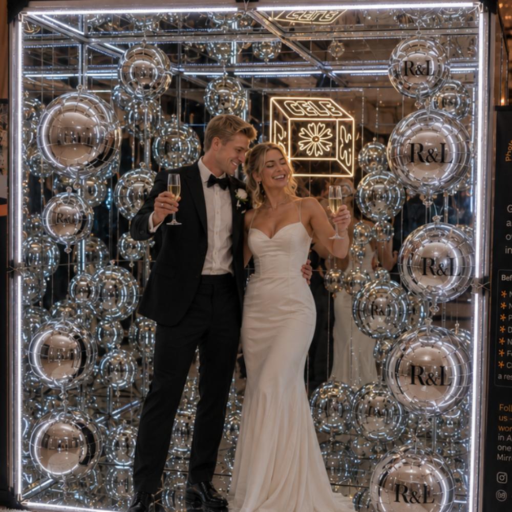 Mirrored Photo Booth Celebox®