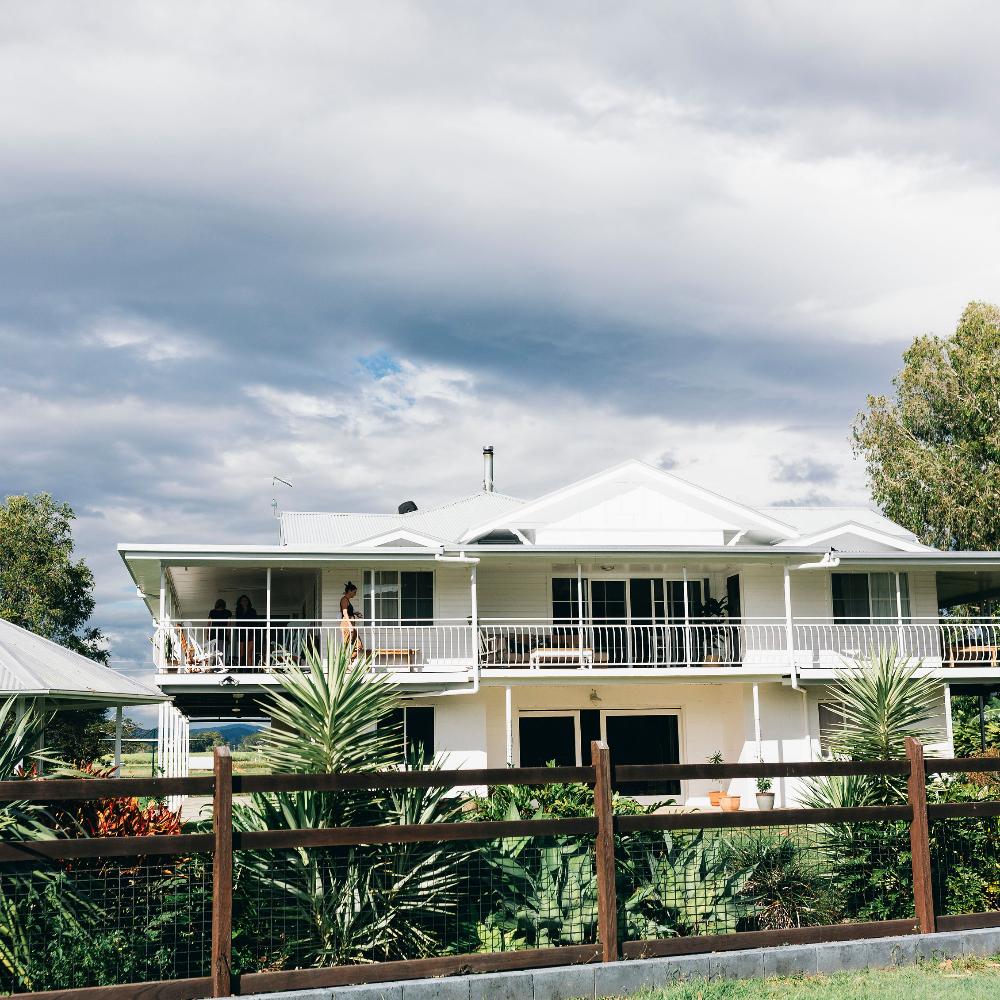 The Belle Riverhouse (Weekday hire)