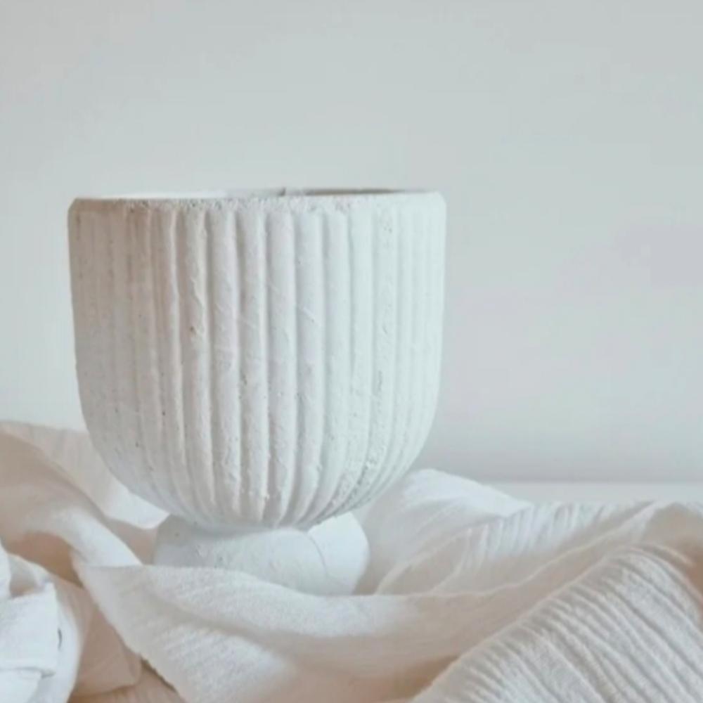 Small White Scallop Vase