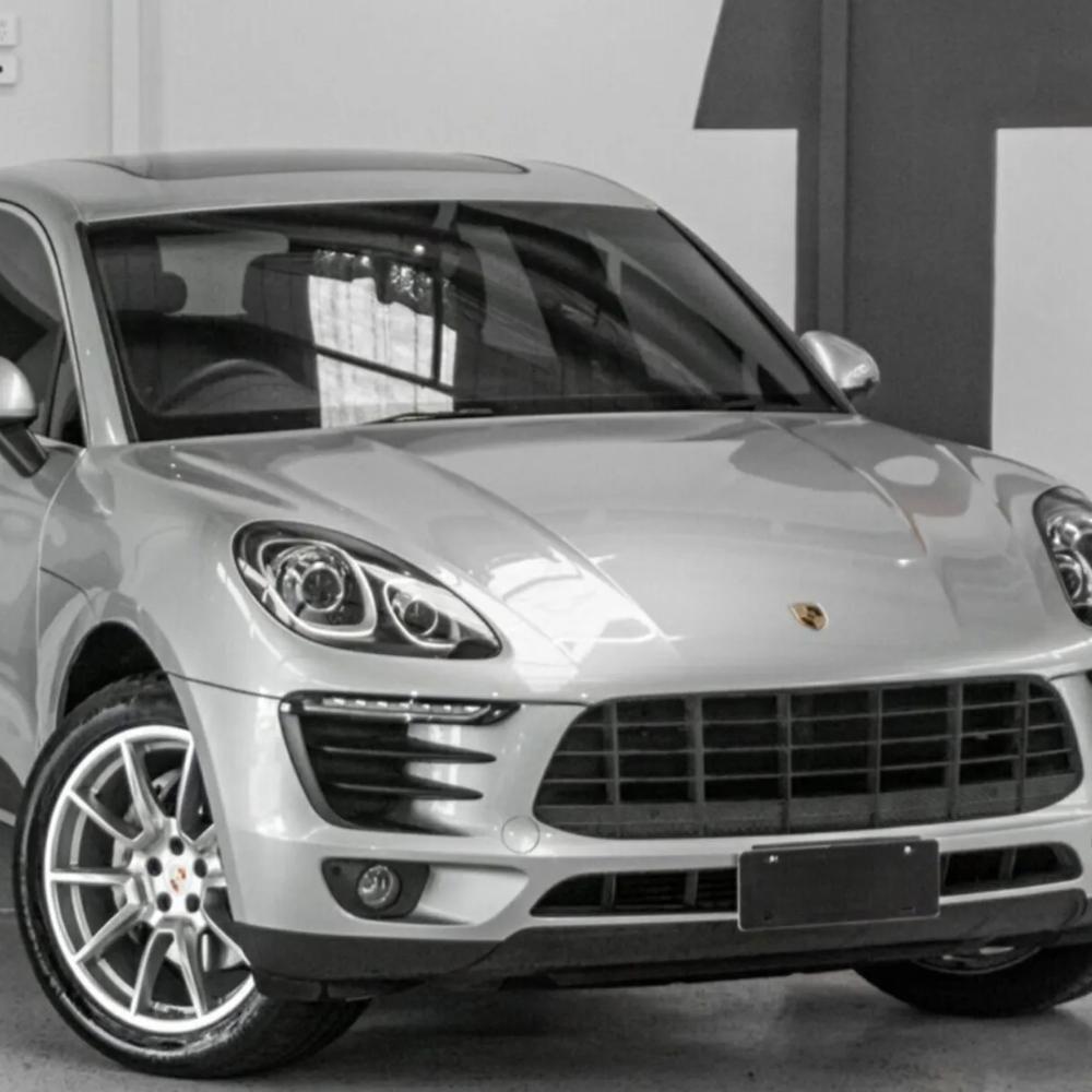 2016 Porsche Macan