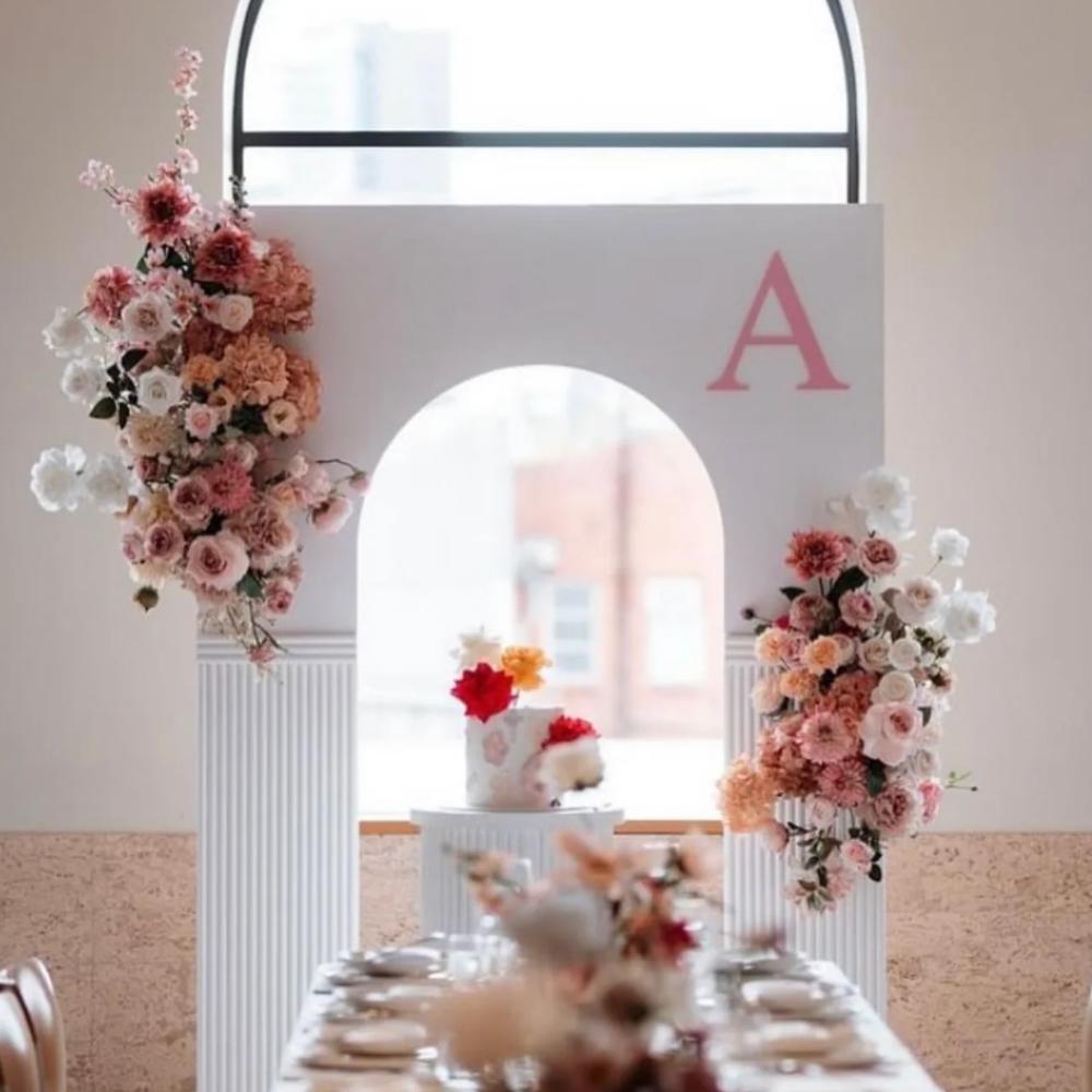 Anna Arch and Flowers Package