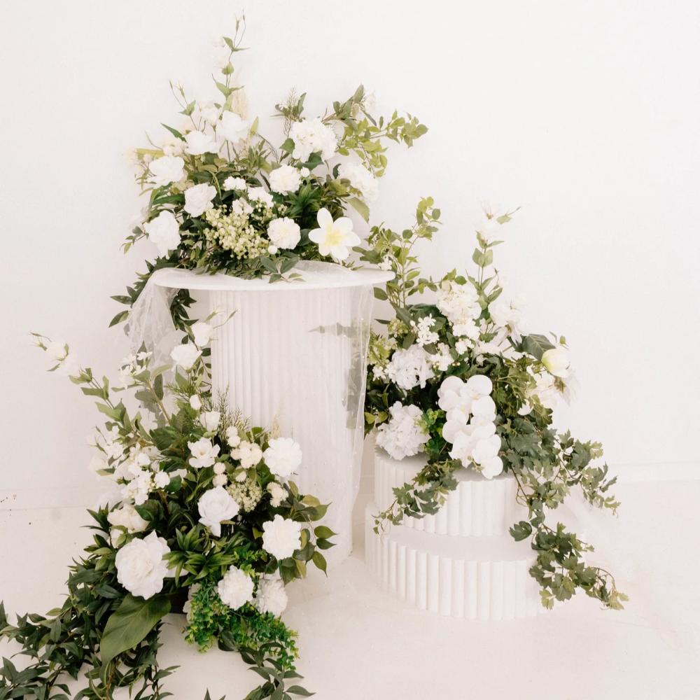 Zali Plinth and Flowers Package