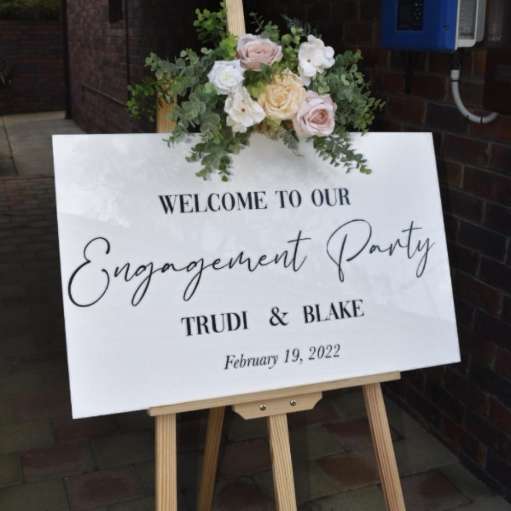 Signage + Cast Iron Easel (HIRE) A1 Horizontal Rectangle