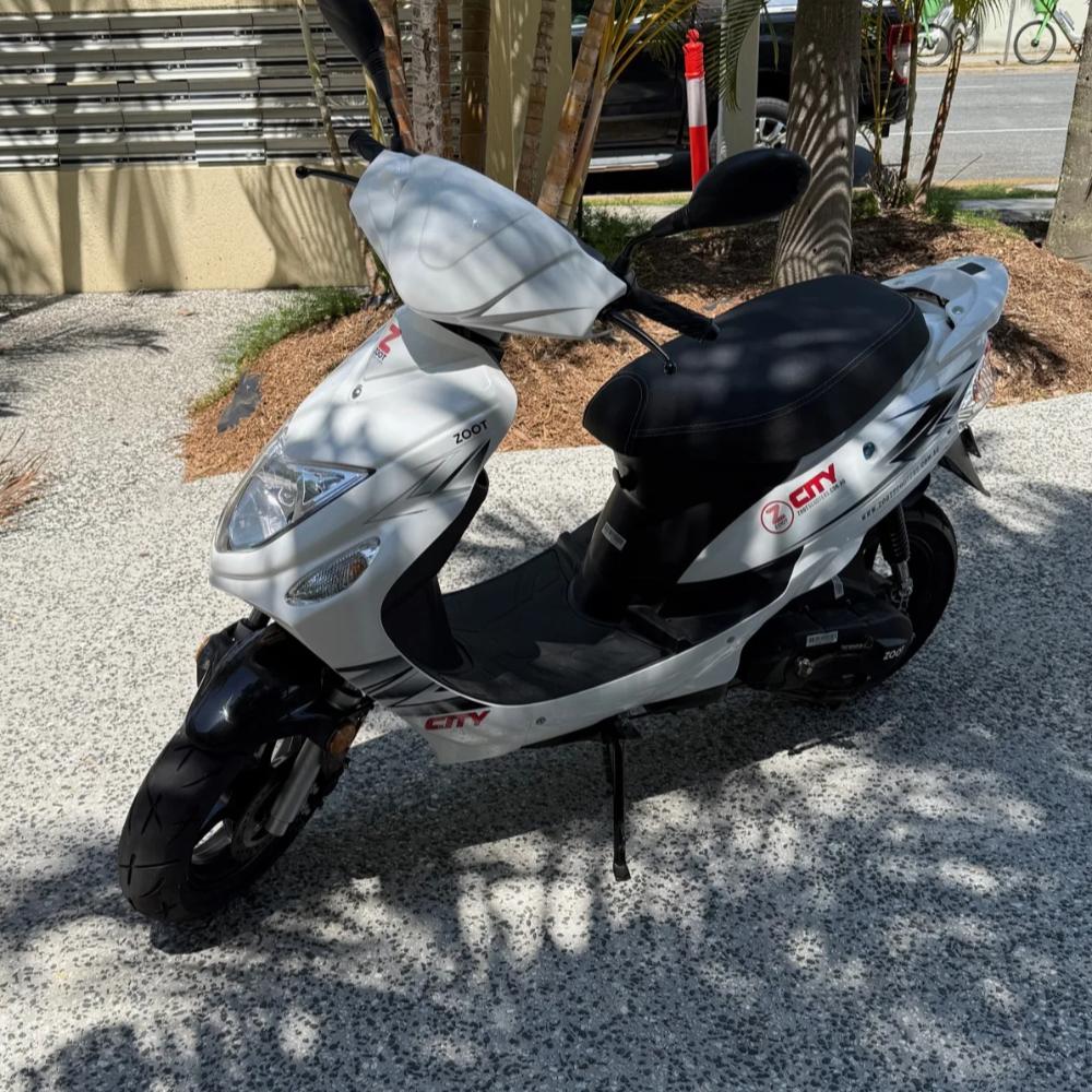 White 50cc Scooter