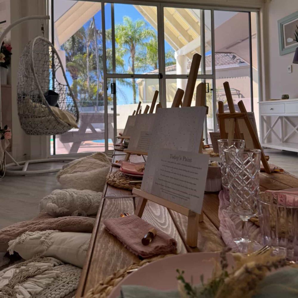 Paint & Picnic in Paradise for 8 ppl