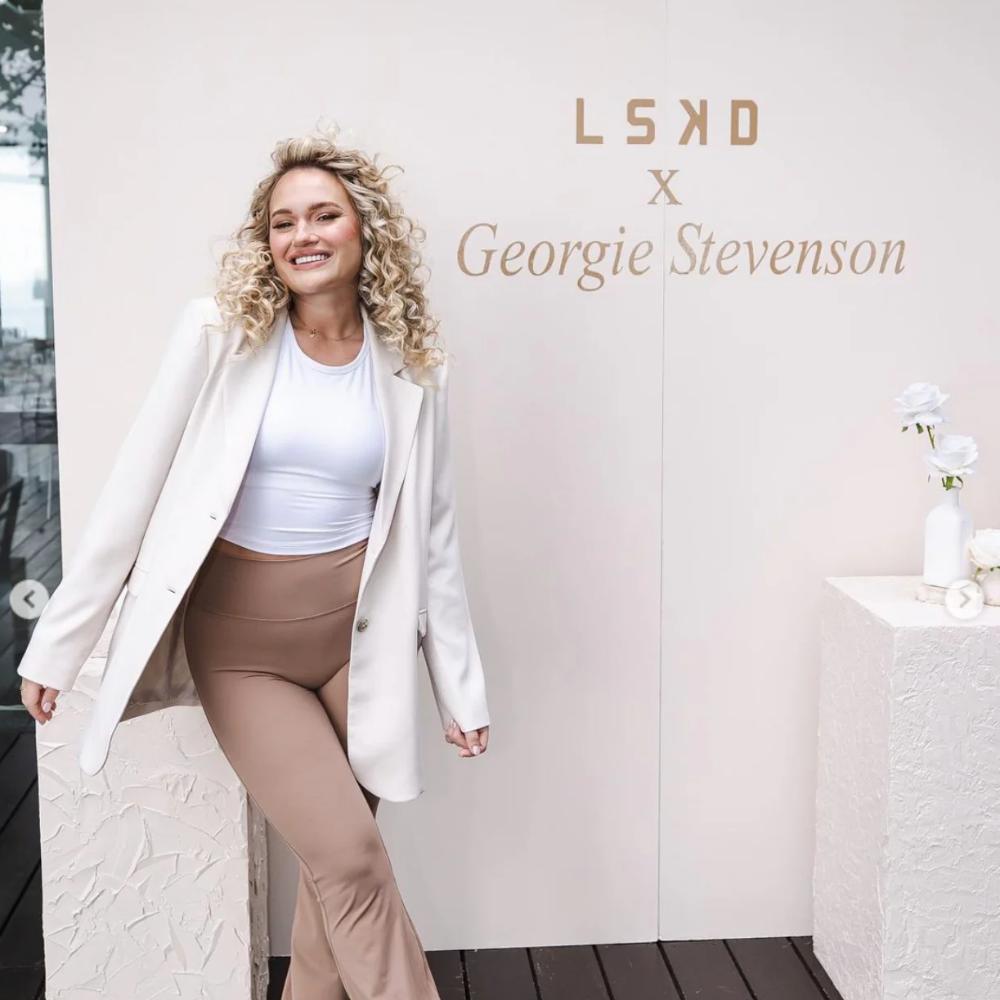 Double Rectangular Wall Backdrop