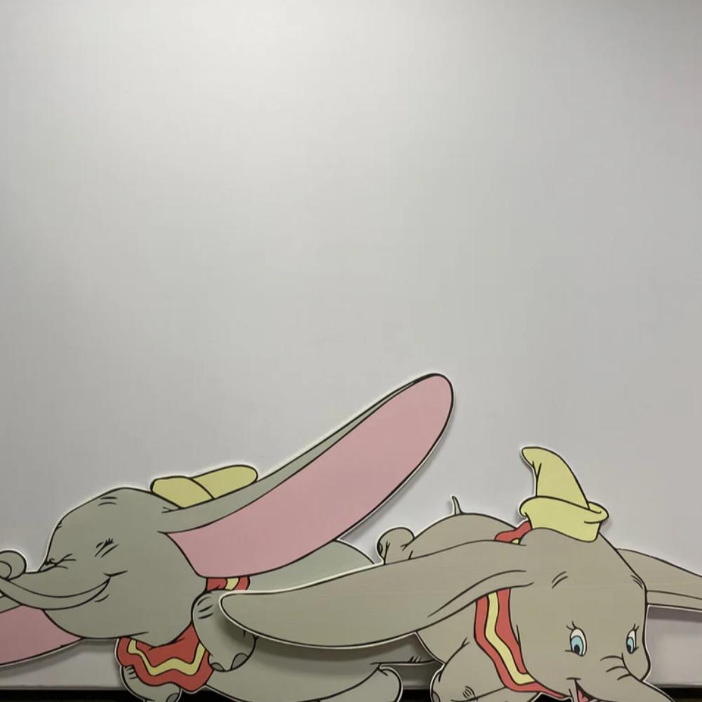 Dumbo Standee package
