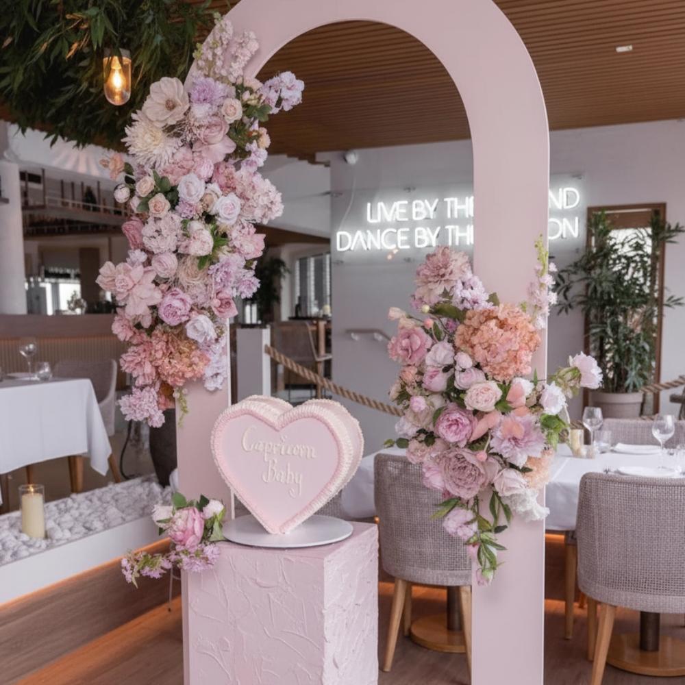 Ellie Hollow Arch and Plinth Package