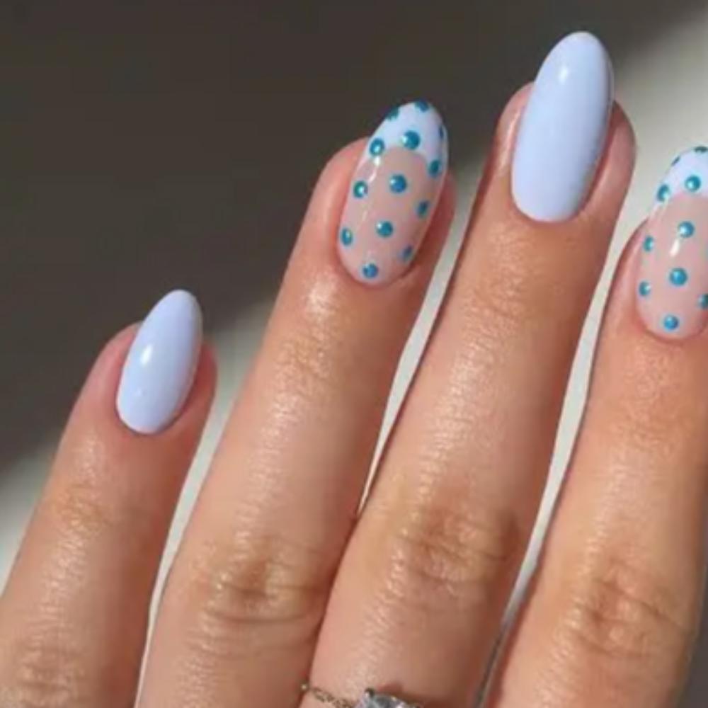 blue  dots nail