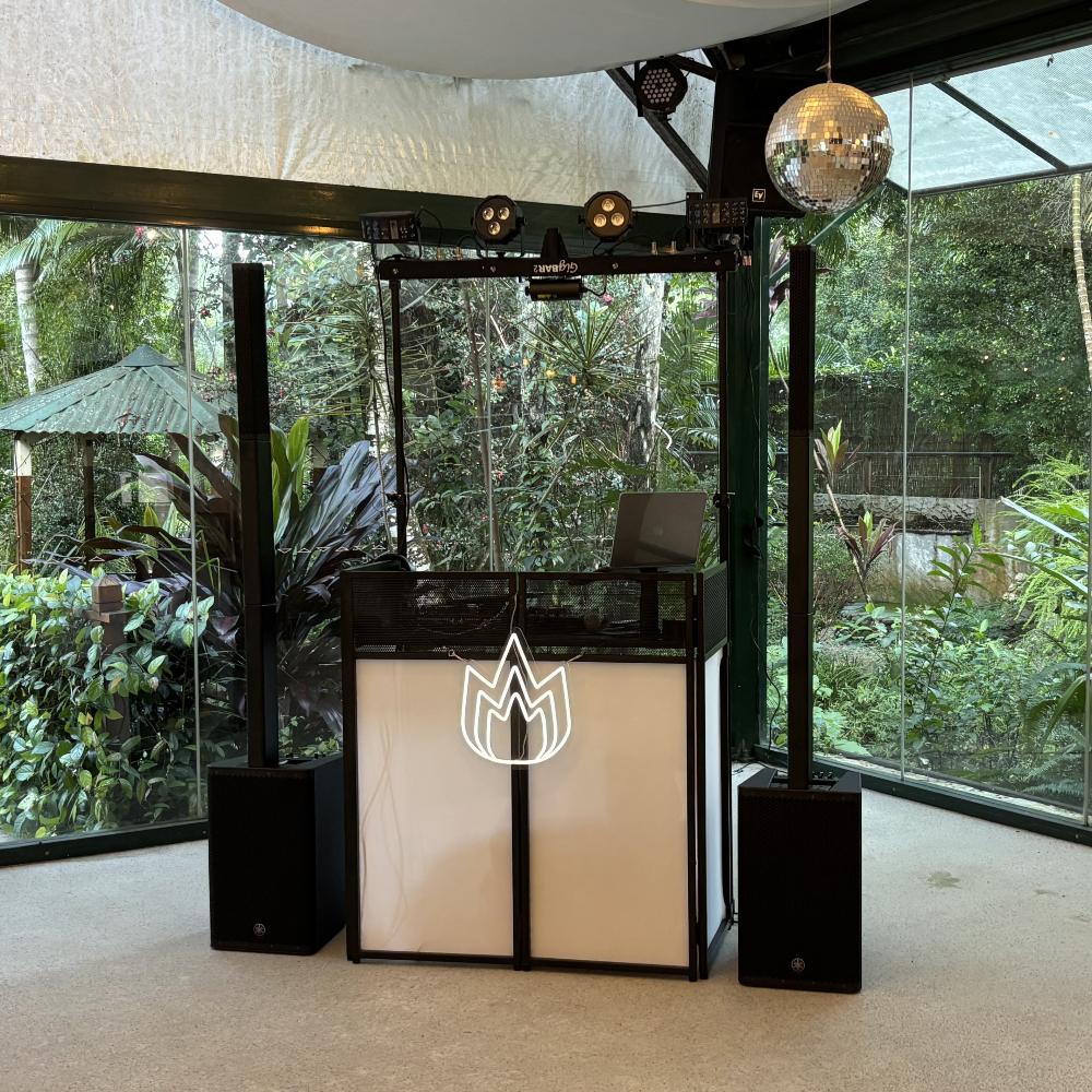 WEDDING DJ 5-hour package (reception)