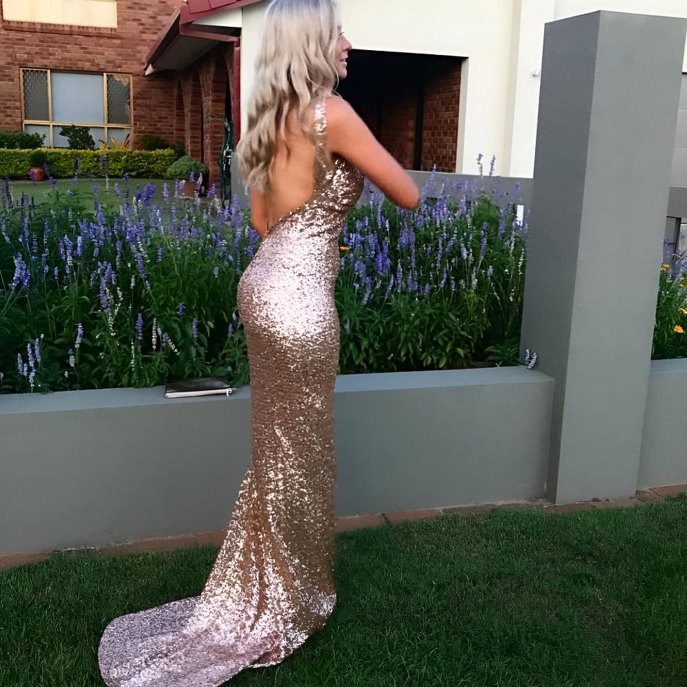 Amy Taylor Long Sequin Open Back -Red or Gold Size Size 6 or 8