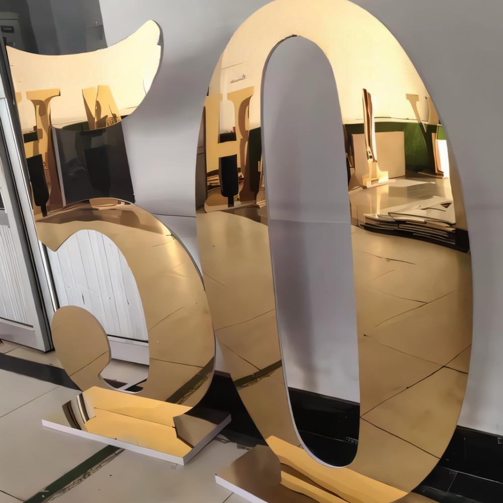 Large Standing Numbers - Gold