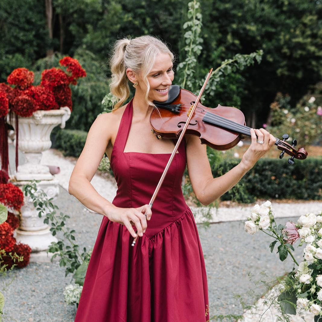 Lauren Bradnam Violinist