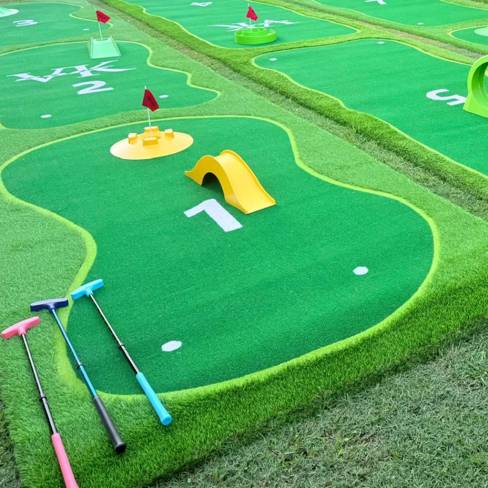 Pint-Sized Putts