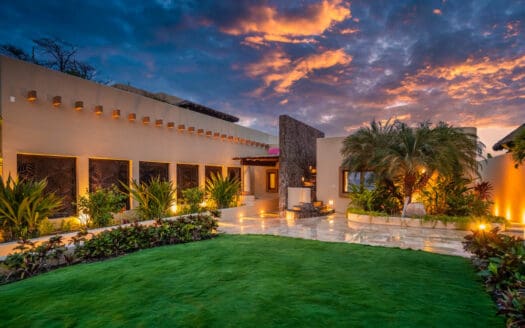 Oceanfront 3 Bedroom Villa