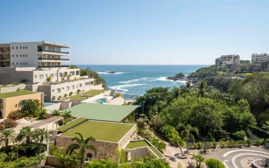 Beachfront Penthouse in Arrocito