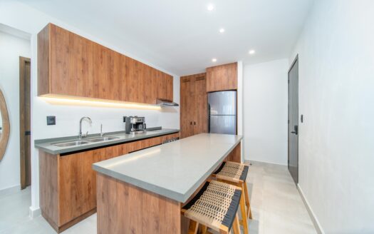 2 Bed Santa Cruz Condo