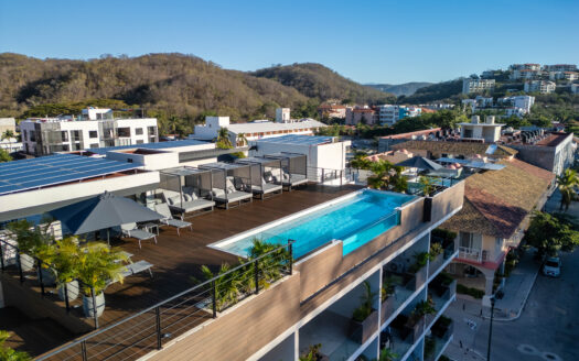 2 Bed Santa Cruz Condo