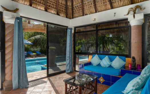 Puerto Escondido Beachside Home