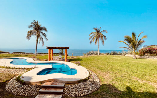 Oceanfront Puerto Escondido 2 Bedroom Condo