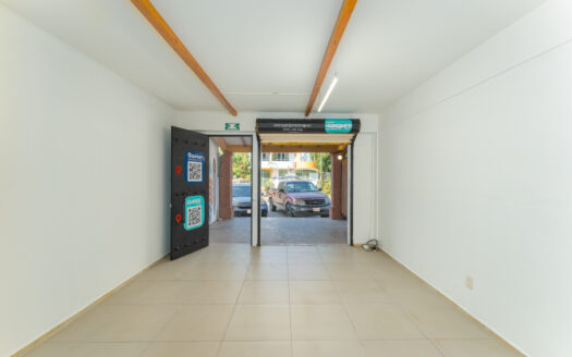 Rinconada Commercial Space