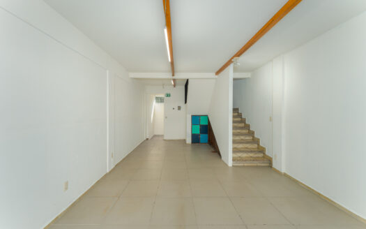 Rinconada Commercial Space