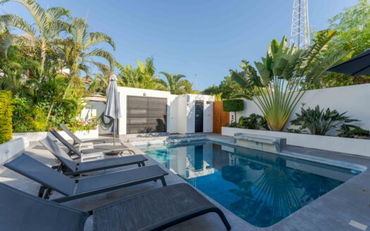 Rinconada Villa with Rooftop Ocean Views